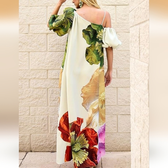 UOOZEE White Floral Flowy Beach Vacation Maxi Dress with Puff Sleeves - NWT - Picture 15 of 15